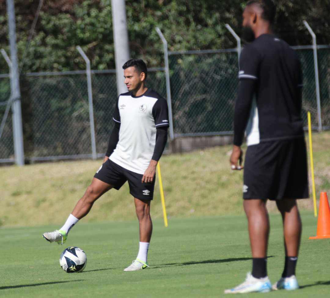 Olimpia no contó con tres futbolistas por lesión y regresa jugador que estaba marginado