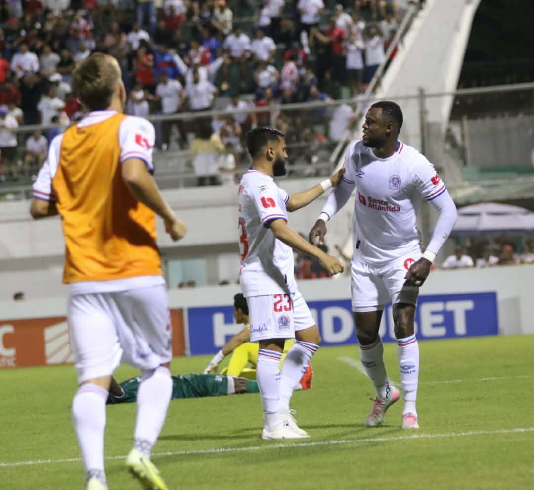 Chica sorprende a todos, Benguché preocupa, golazo de Puskas y Olimpia vapulea al Platense