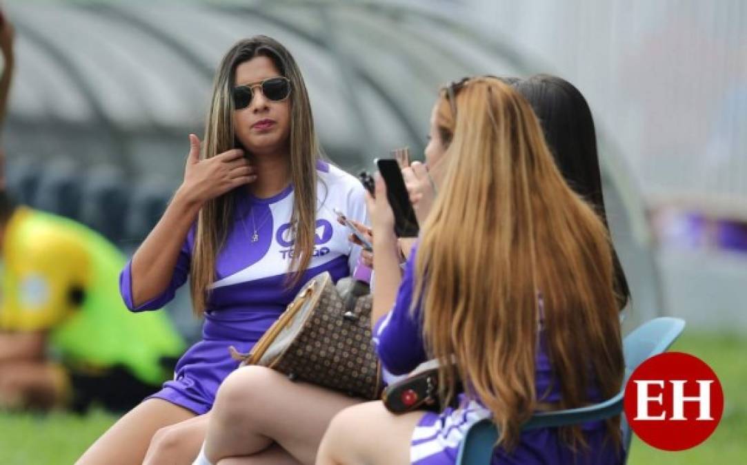 Las bellezas hondureñas que adornaron la semifinal Olimpia vs. Lobos UPN en el Nacional