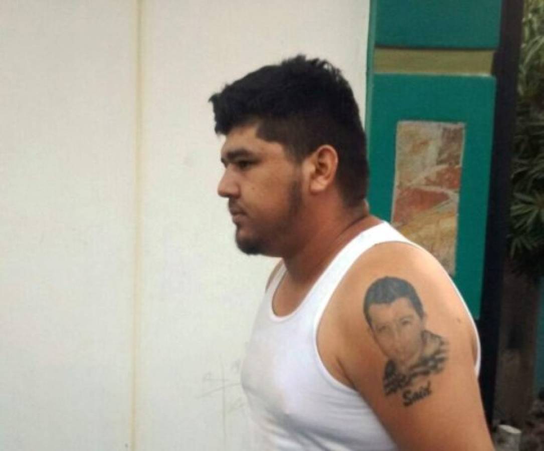 La persona detenido en posesión de armas de grueso calibre es Said Fernando Solis Enamorado.