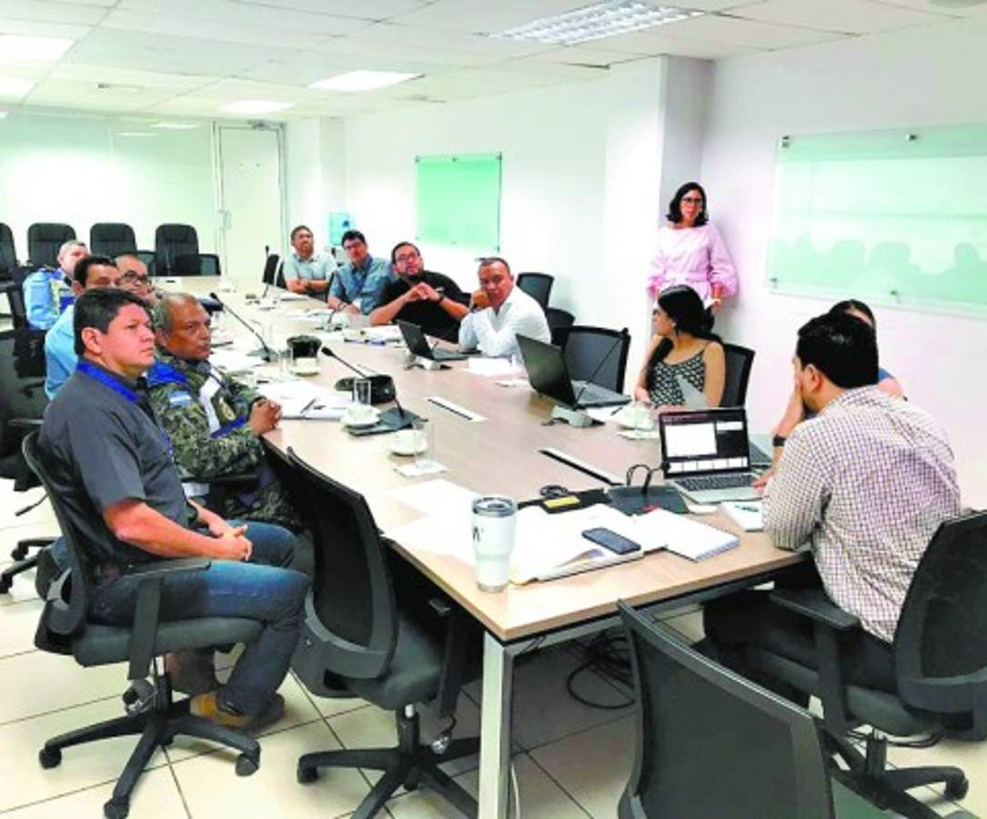 Ataques mortales obligan a la Fuerza Nacional de Seguridad del Transporte Urbano a salir a las calles