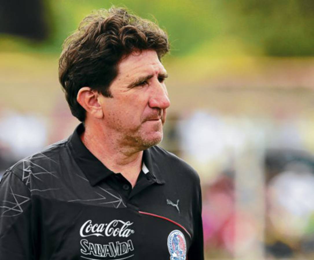 Héctor Vargas: Real España no es Barcelona