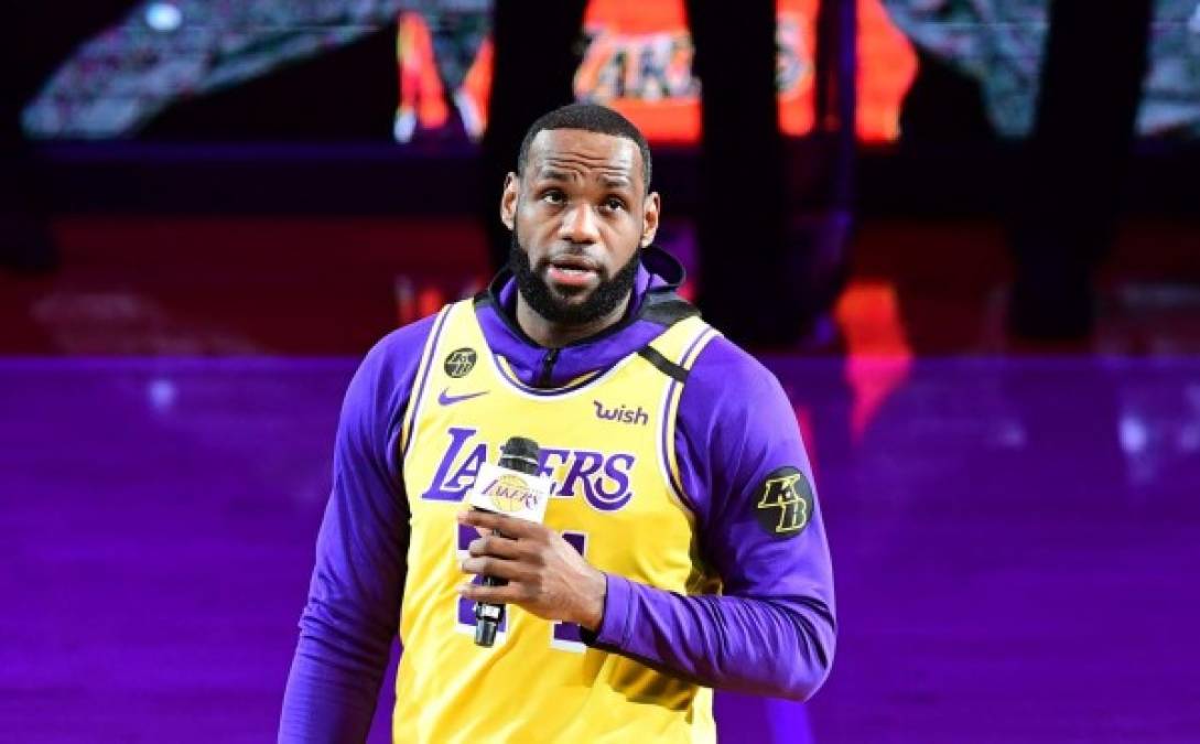 Lágrimas, aplausos y melodías: Así fue el sentido homenaje de los Lakers a Kobe Bryant