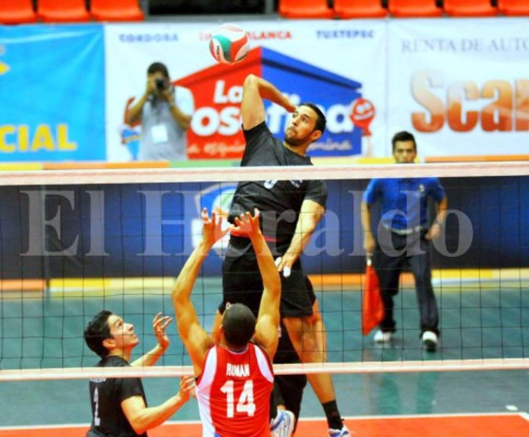 Honduras ganó el clásico centroamericano en el continental del volibol
