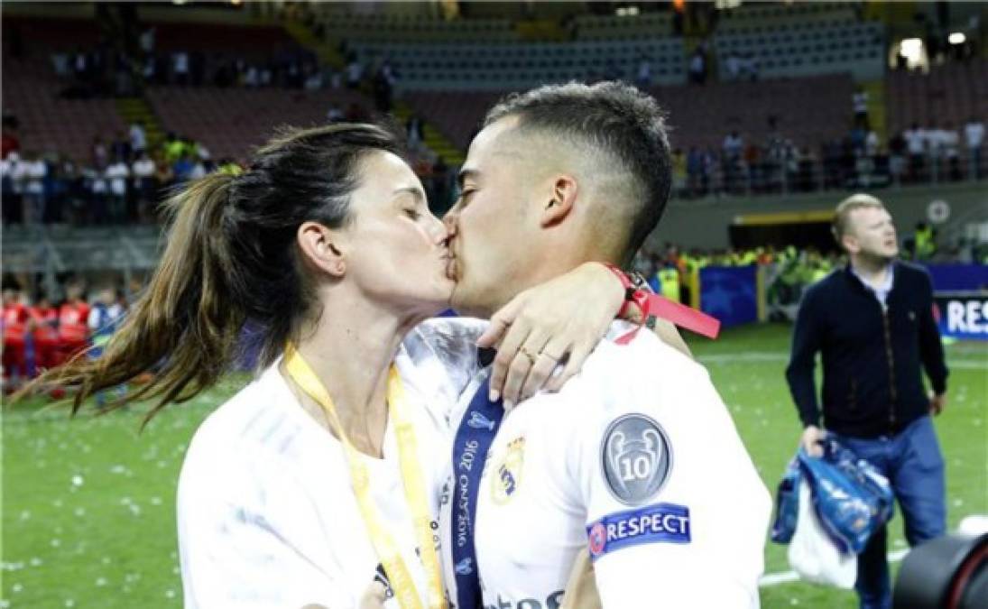 Fotos: Los besos más apasionados de los futbolistas y sus parejas