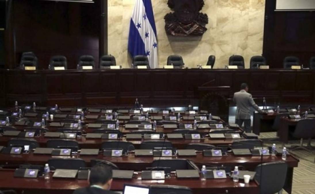 Polémico dictamen: Recetan aumento a diputados suplentes del Congreso Nacional  