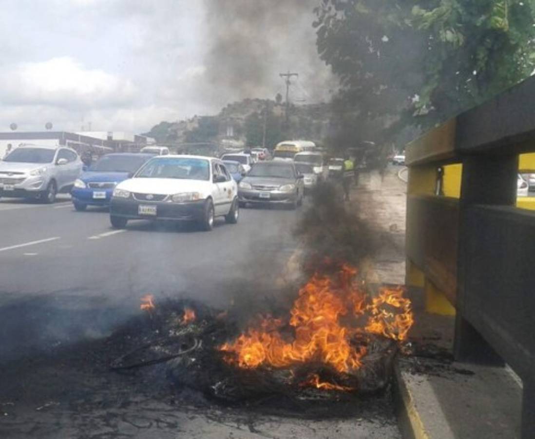 Tomas buscan desestabilizar al gobierno y provocar el caos