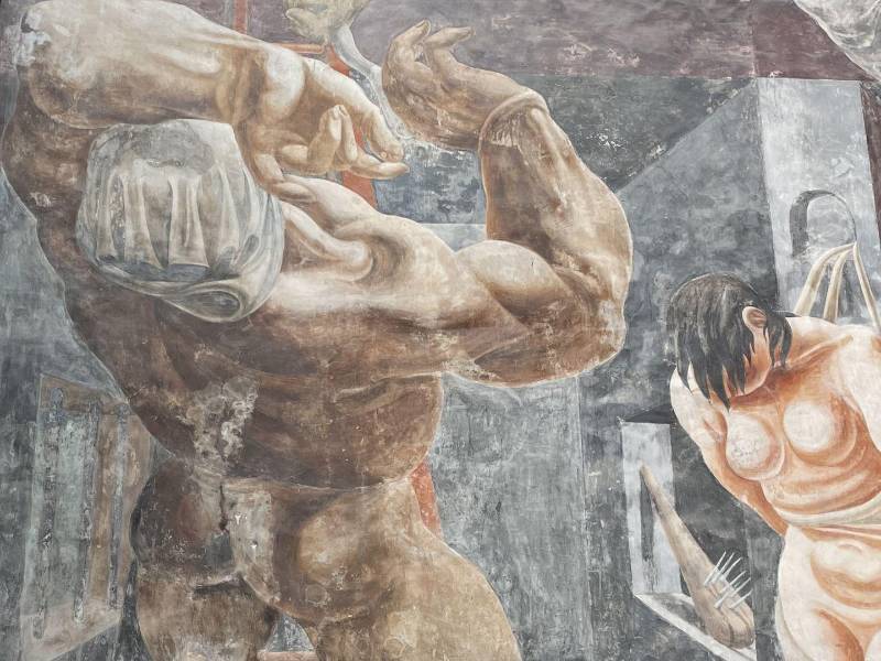 “La Lucha Contra el Terrorismo”, antes de su restauración, en el 2022. Al mural le faltaban secciones enteras. (vÍa fundación Philip Guston y Hauser &amp; Wirth)