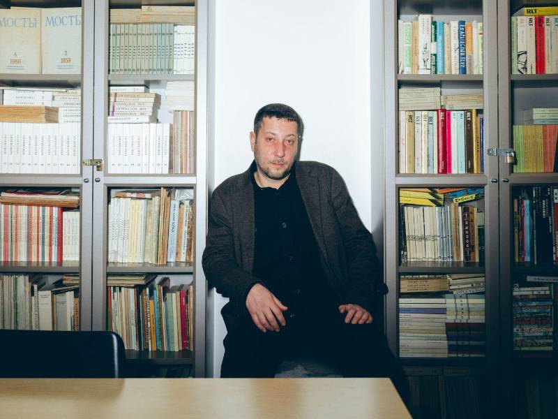 Desde pañales hasta latas de comida: el profesor Yakov Klots custodia en el Hunter College miles de obras que burlaron la censura de la Unión Soviética