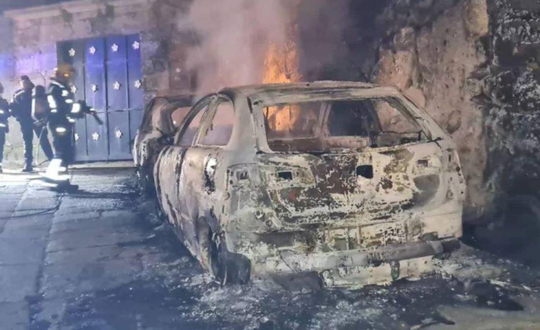 “Pudo haber una tragedia. No tiene perdón”: mujer incendia 21 carros a sus vecinos en España