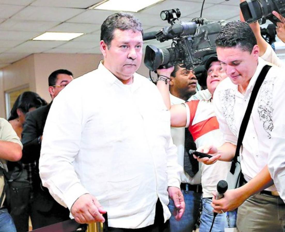 Montes y Pastor a audiencia inicial por delitos en Seguro Social