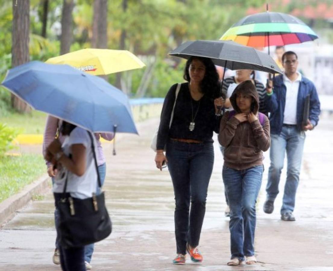 Onda tropical dejará lluvias este fin de semana en Honduras