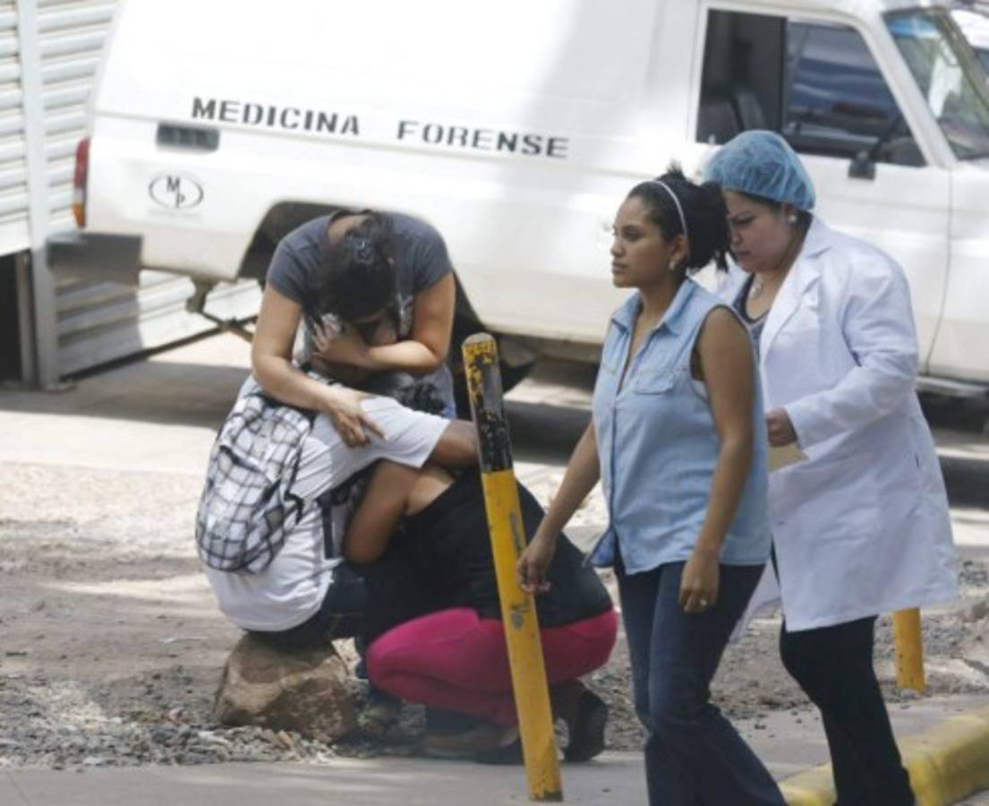 Menor de 14 años mata a su exnovia dentro de una iglesia