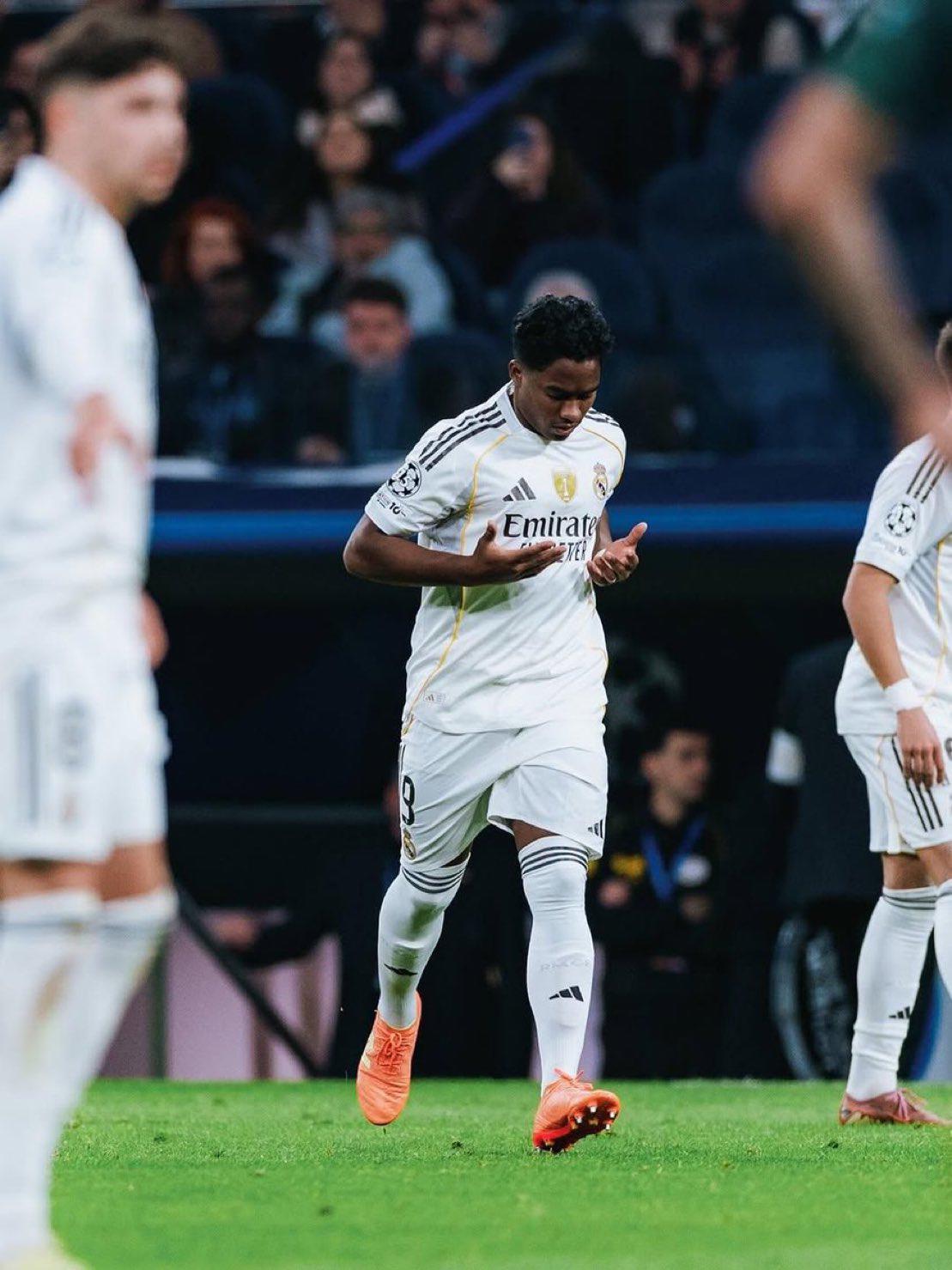 Real Madrid lo fichó por 70 millones, solo jugó 22 minutos y ahora busca salir