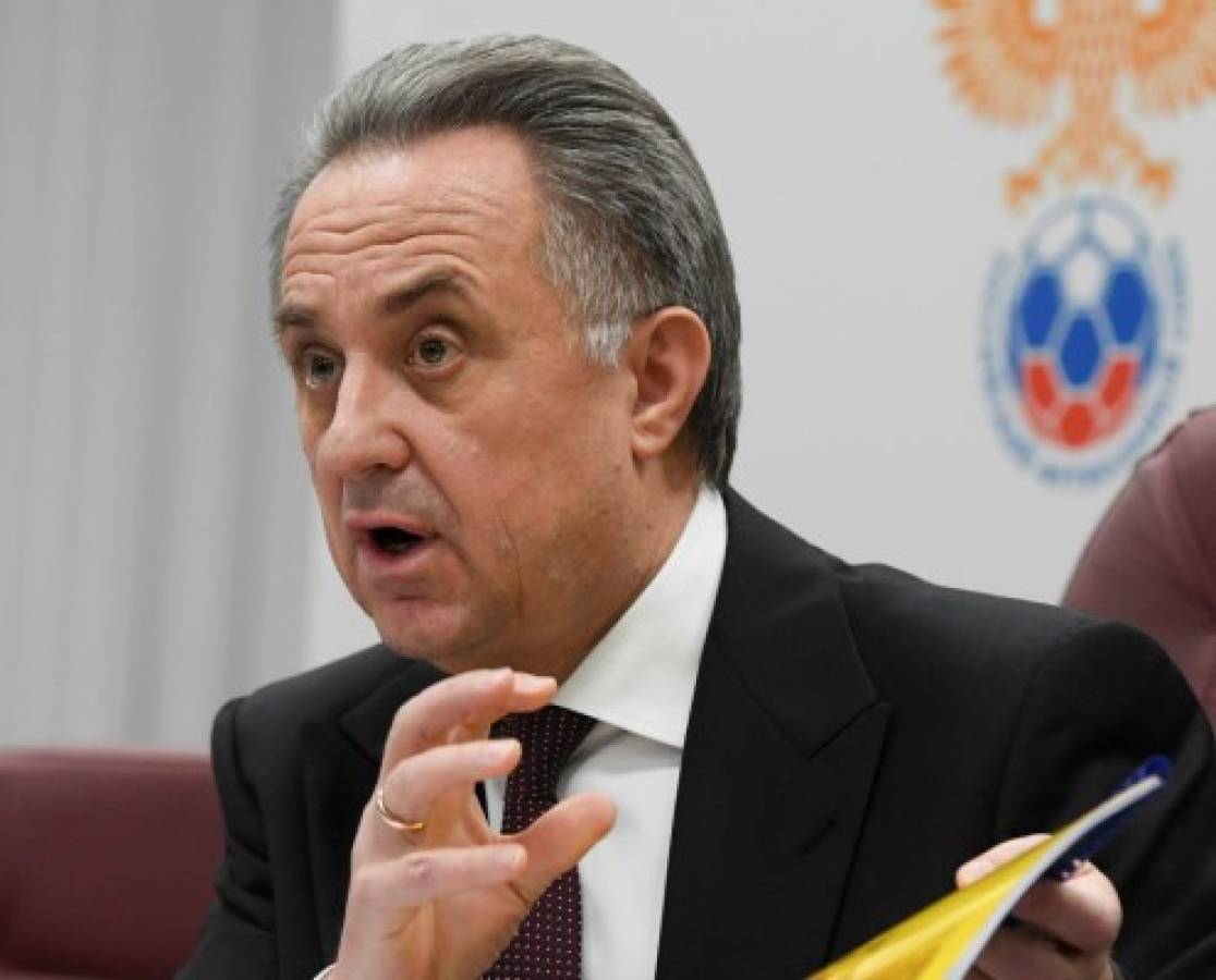 Mutko renuncia a presidencia del fútbol ruso