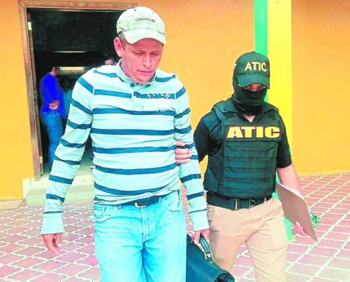 Por otros 192 delitos acusan a exalcalde Arnaldo Urbina