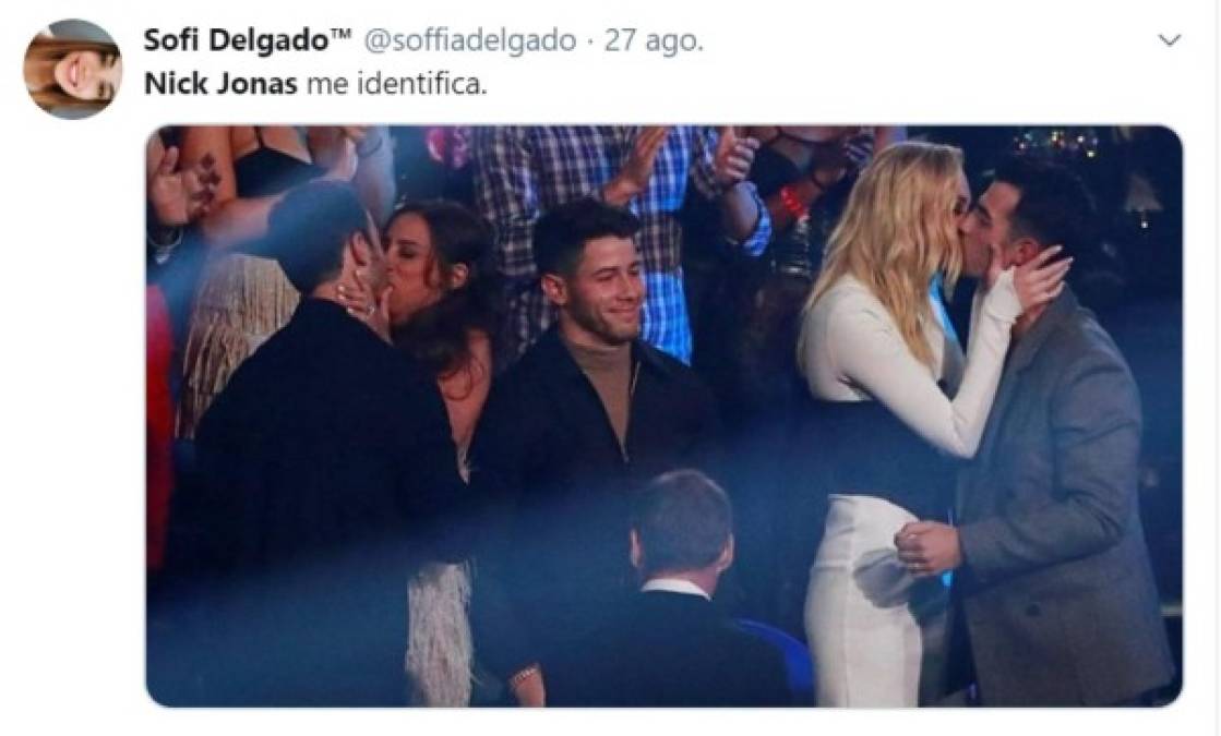 Nick Jonas objeto de memes por su soledad en los MTV Video Music Awards