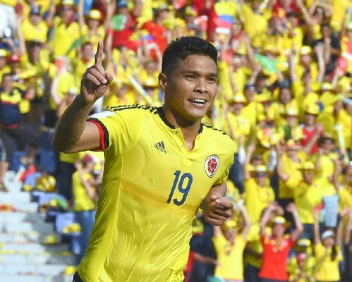 Colombia logró un difícil triunfo 2-0 ante Perú en inicio del premundial