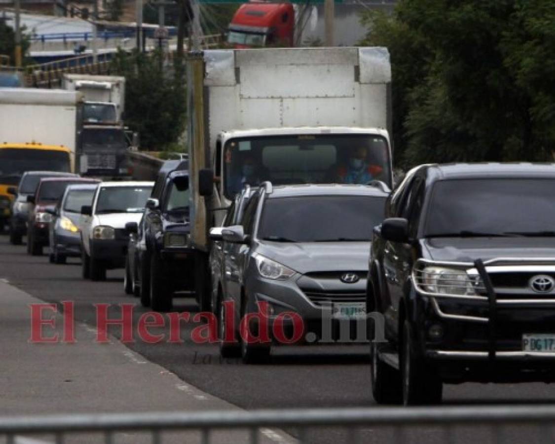 Numerosas críticas tras arbitraria restricción de circulación vehicular en Honduras