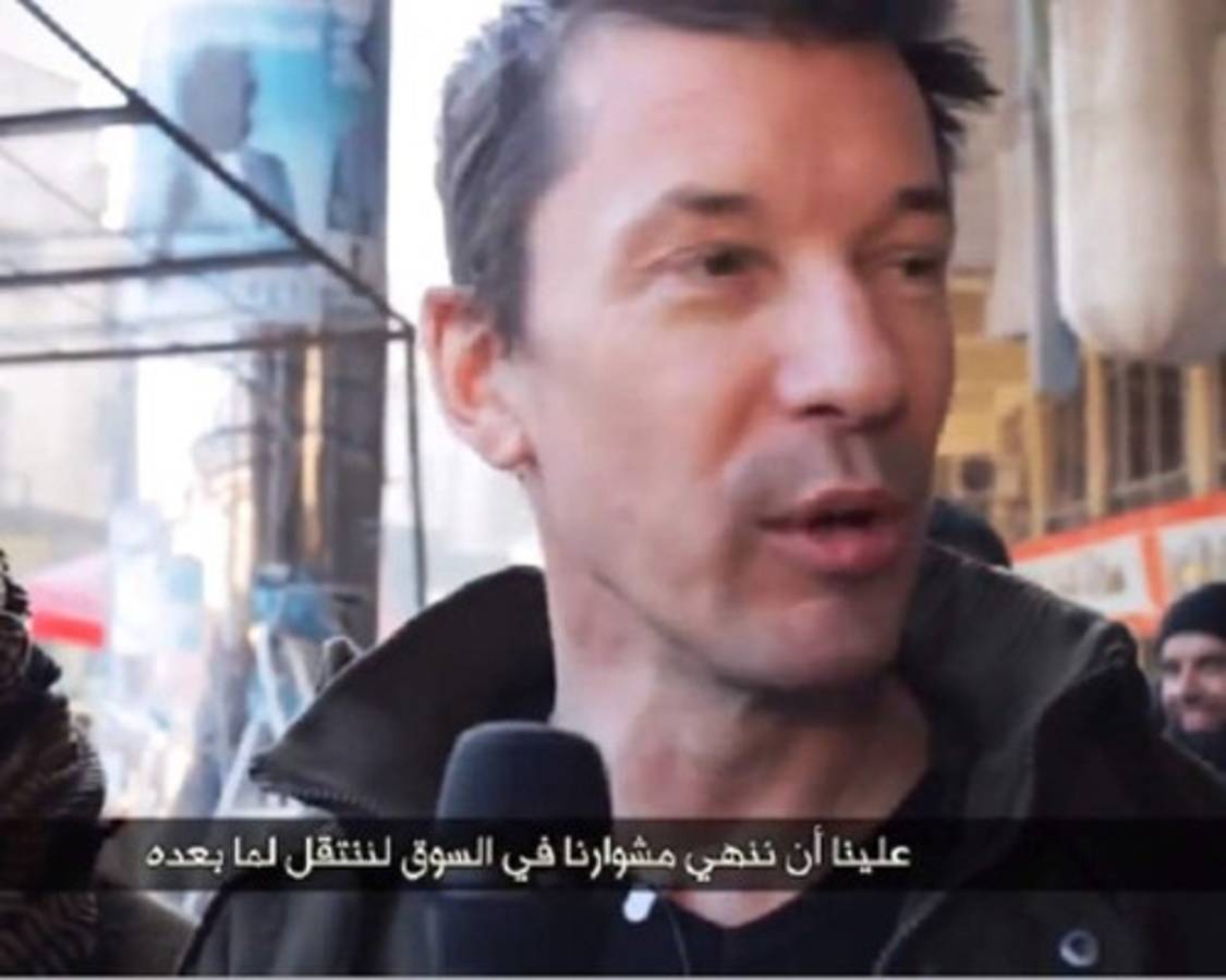 VIDEO: John Cantlie, el rehén inglés de ISIS, le hace propaganda al grupo