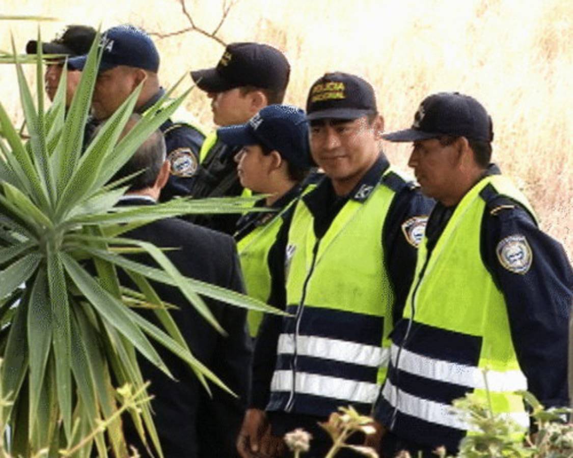 Sepultan a hijo del exdirector de la Policía Ricardo Ramírez del Cid