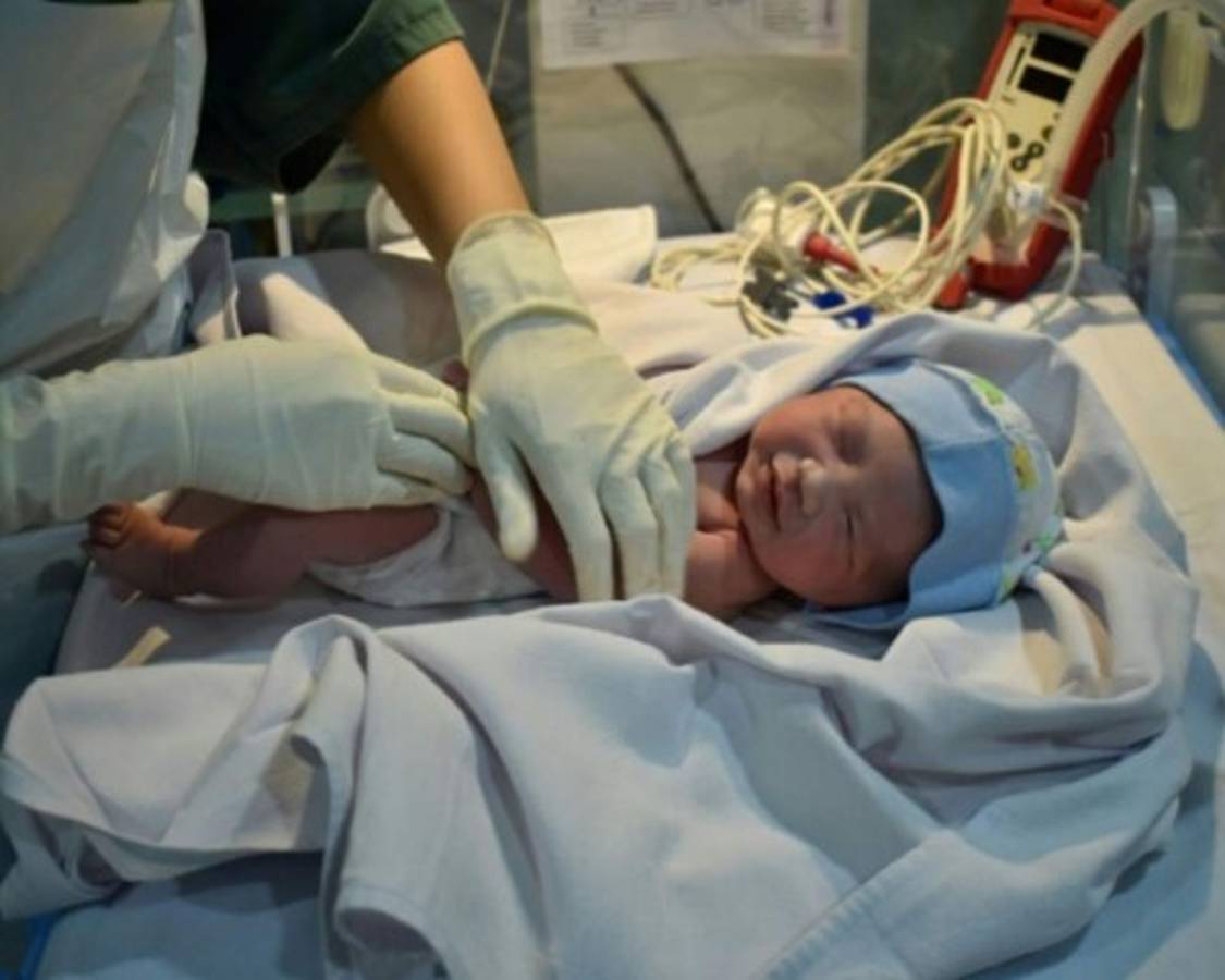 Nacimientos en EEUU registran su nivel más bajo en 35 años