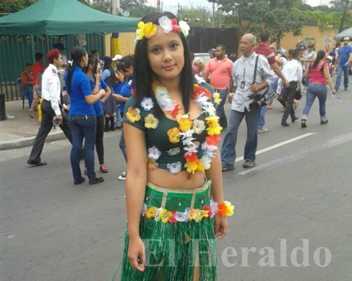 Galería de fotos del inicio del desfile en Tegucigalpa