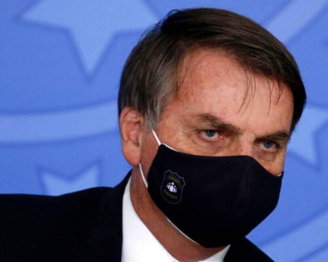 Jair Bolsonaro ataca al confinamiento y pierde al ministro de salud