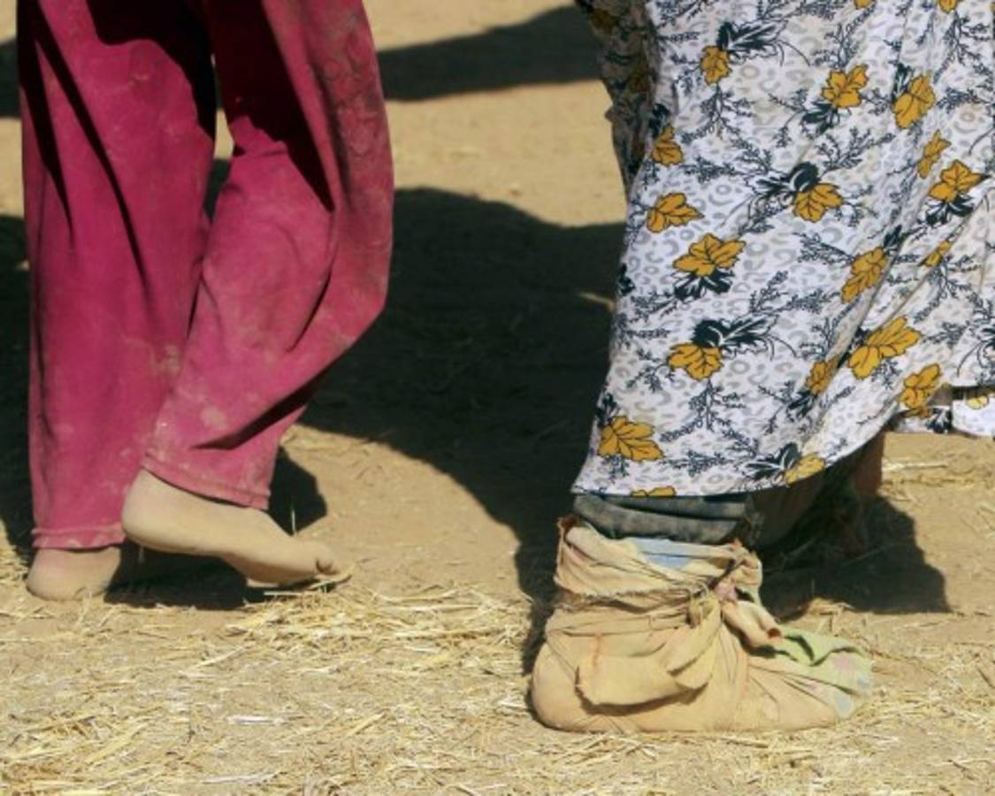 Miles de cristianos asirios huyen de los yihadistas en Siria