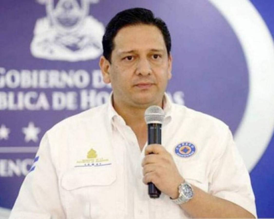 Gabriel Rubí declara ante el Ministerio Público por hospital móvil