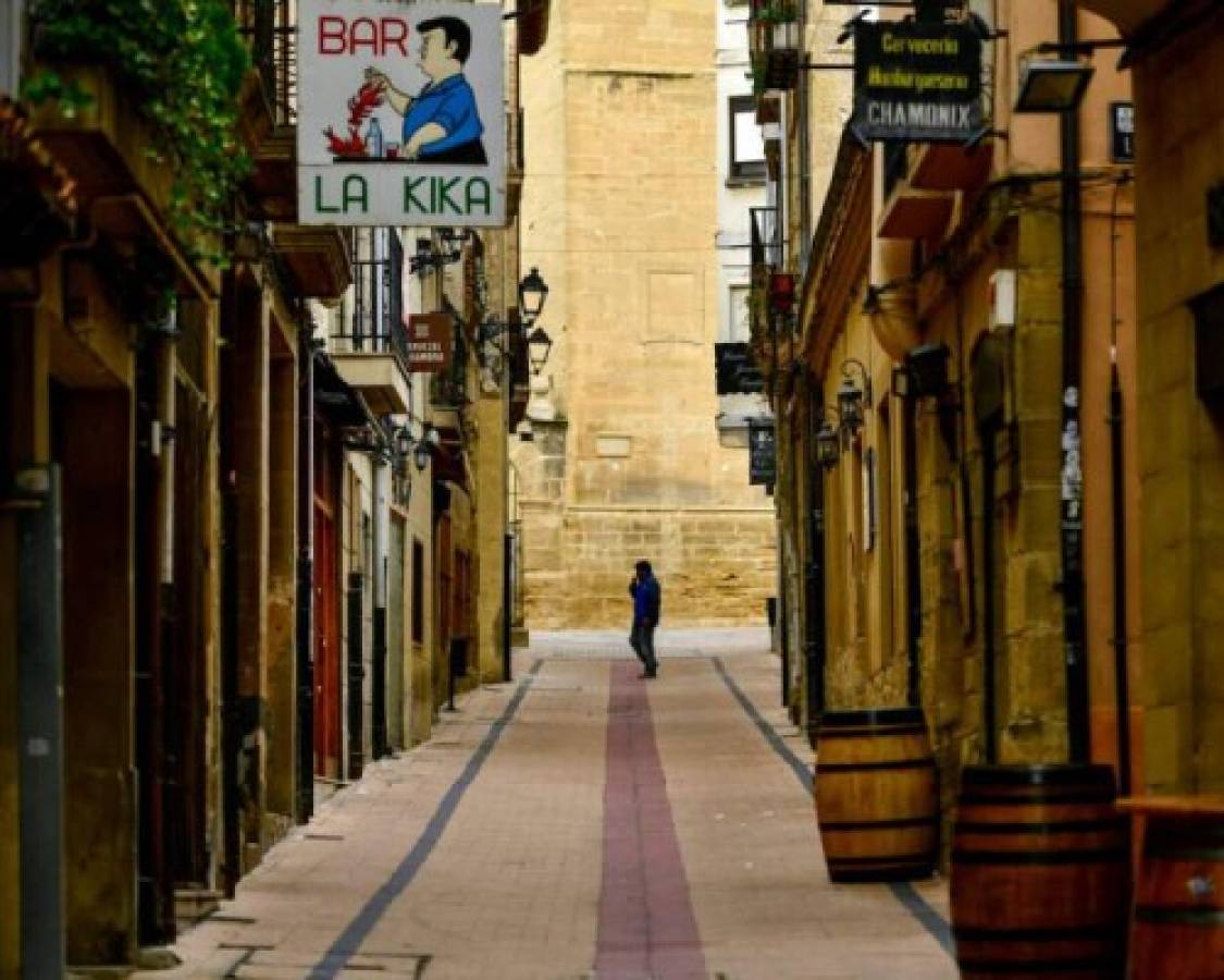 Las calles lucen desoladas ante el temor de los habitantes al contagio. Foto: AP