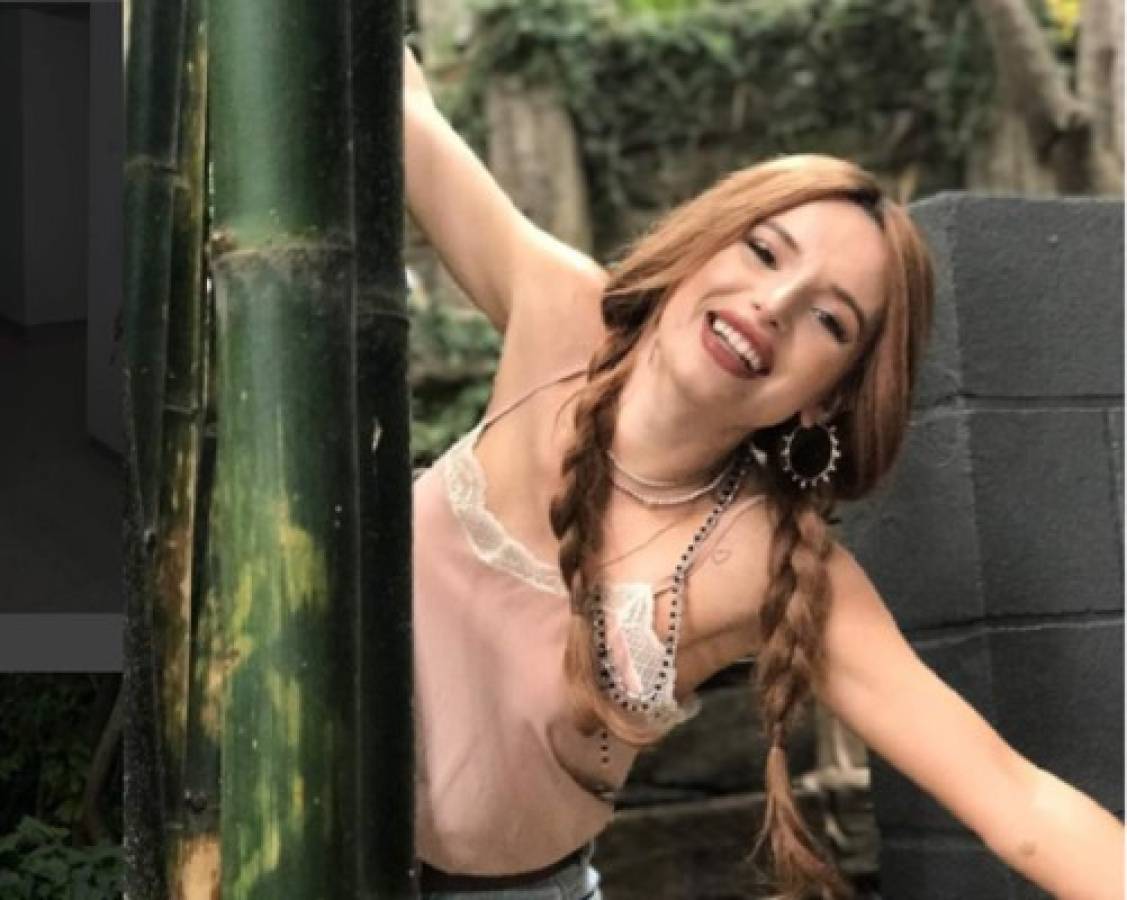 Bella Thorne posa desnuda
