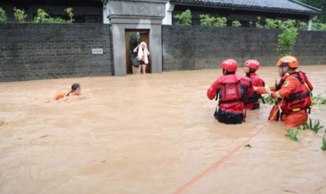 Muerte y destrucción: impactantes fotos de las inundaciones en China