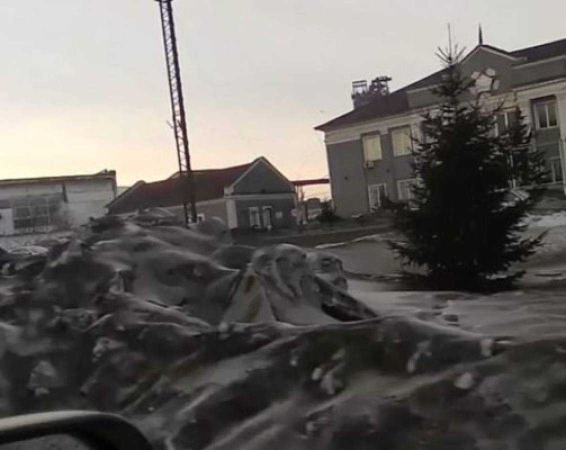 Las calles también se cubrieron de negro.