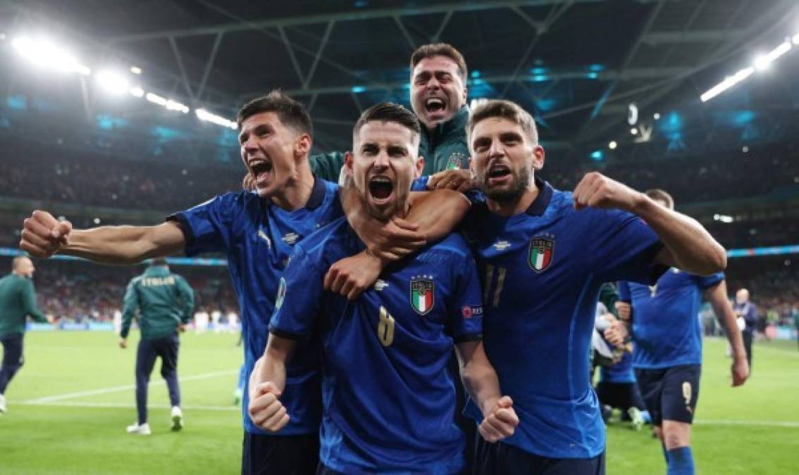 Las mejores imágenes de la clasificación de Italia a la final de la Eurocopa