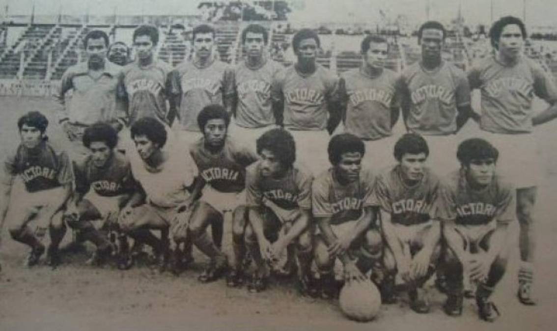 Las fotos históricas de Roberto Bailey, el exmundialista hondureño que murió en accidente de tránsito