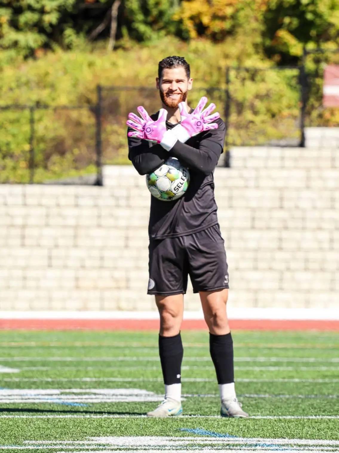 Fue seleccionado de Honduras, dejó el fútbol y ahora juega otro deporte
