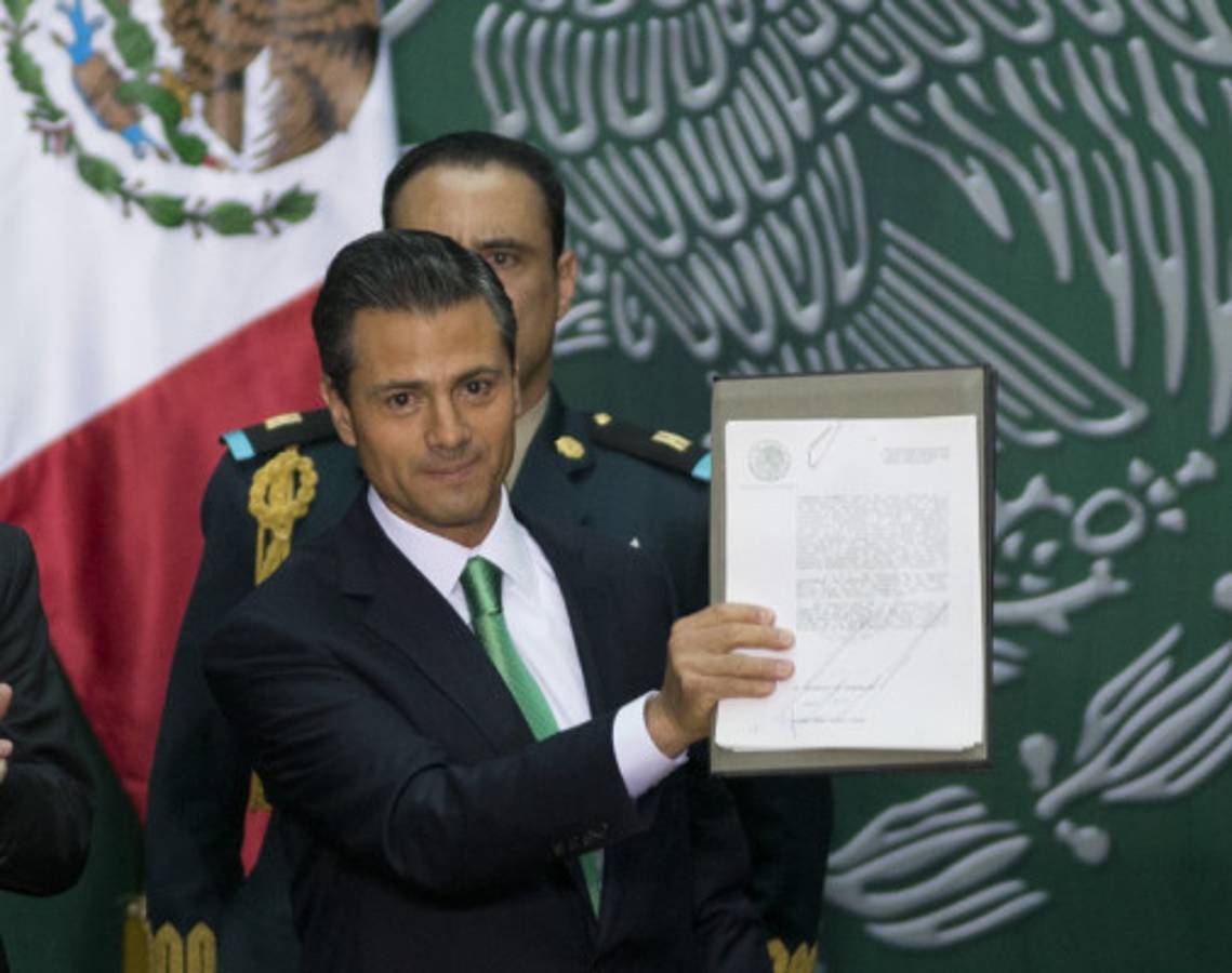 México promulga histórica reforma energética