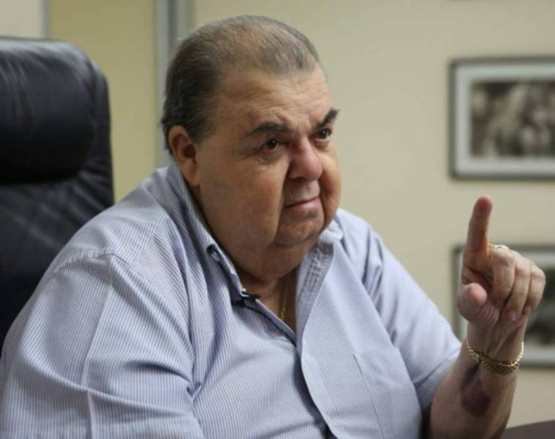 Ferrari se niega a hablar de la salida de Renato