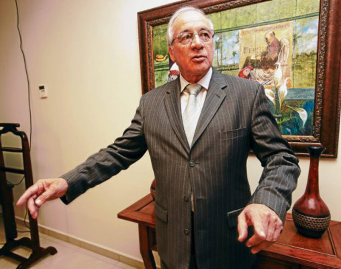 Unos 6,500 maestros quedan fuera del viejo modelo de pensión