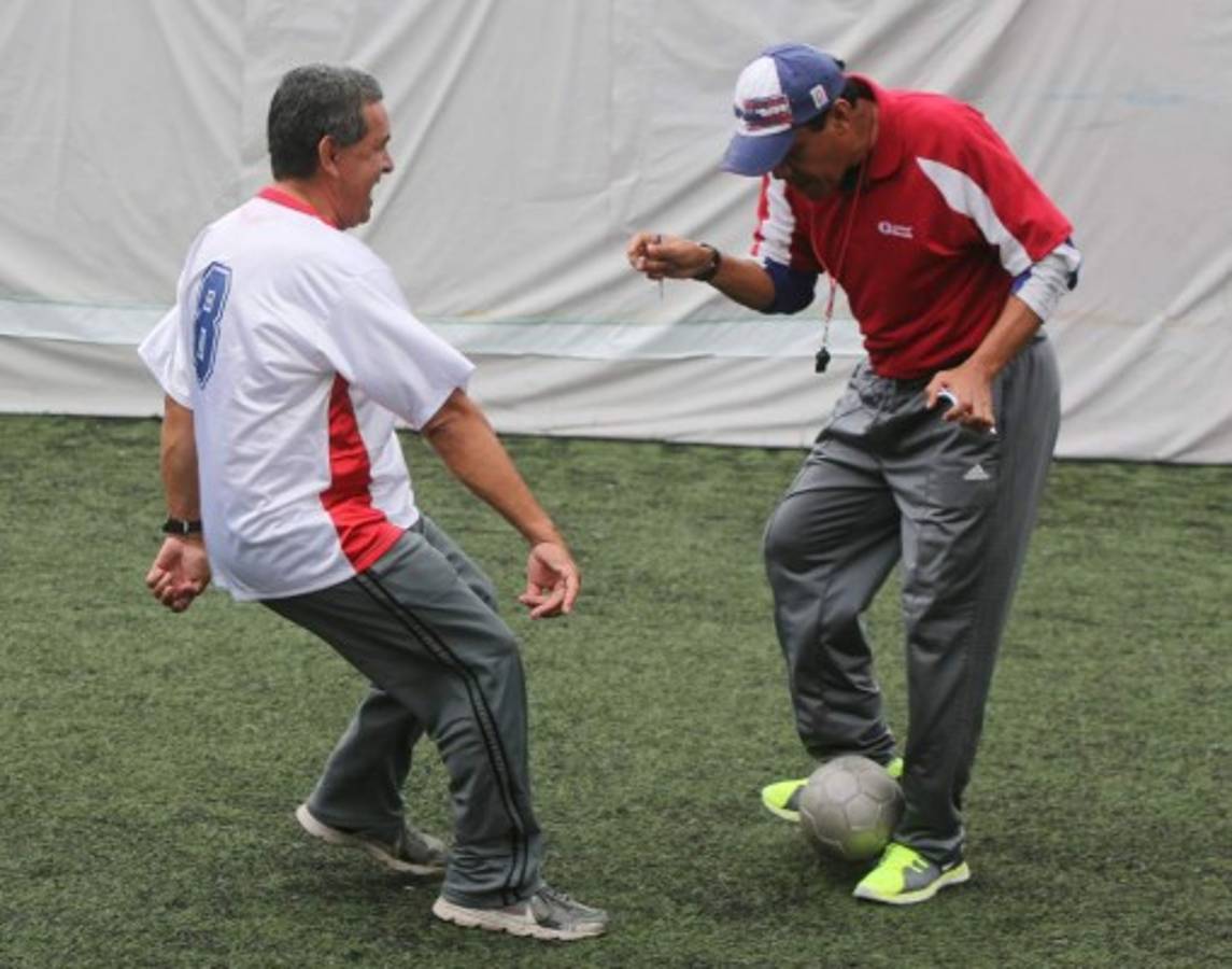 Goles a la vista del equipo Atlético Español capitalino
