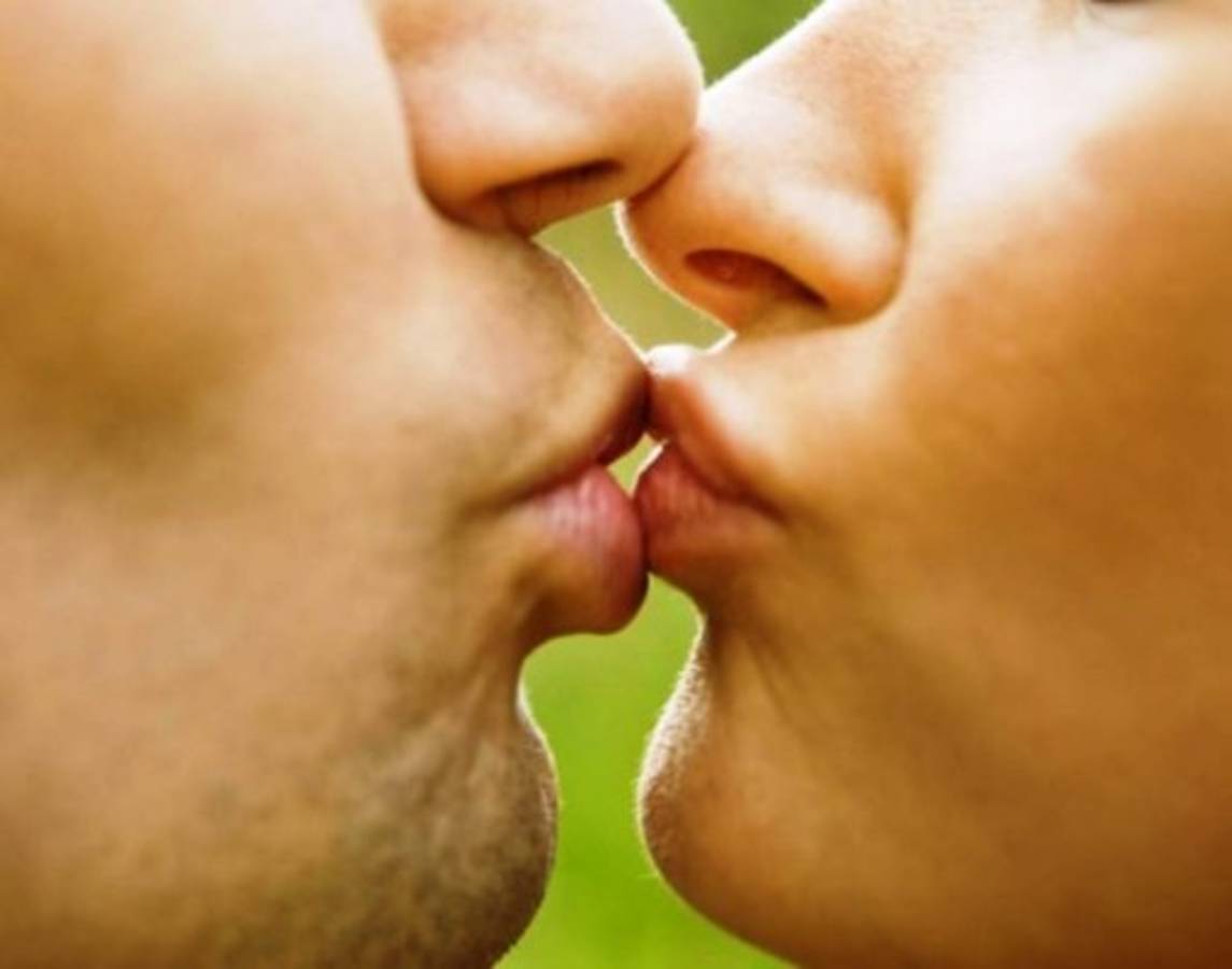 8 beneficios de los besos para la salud