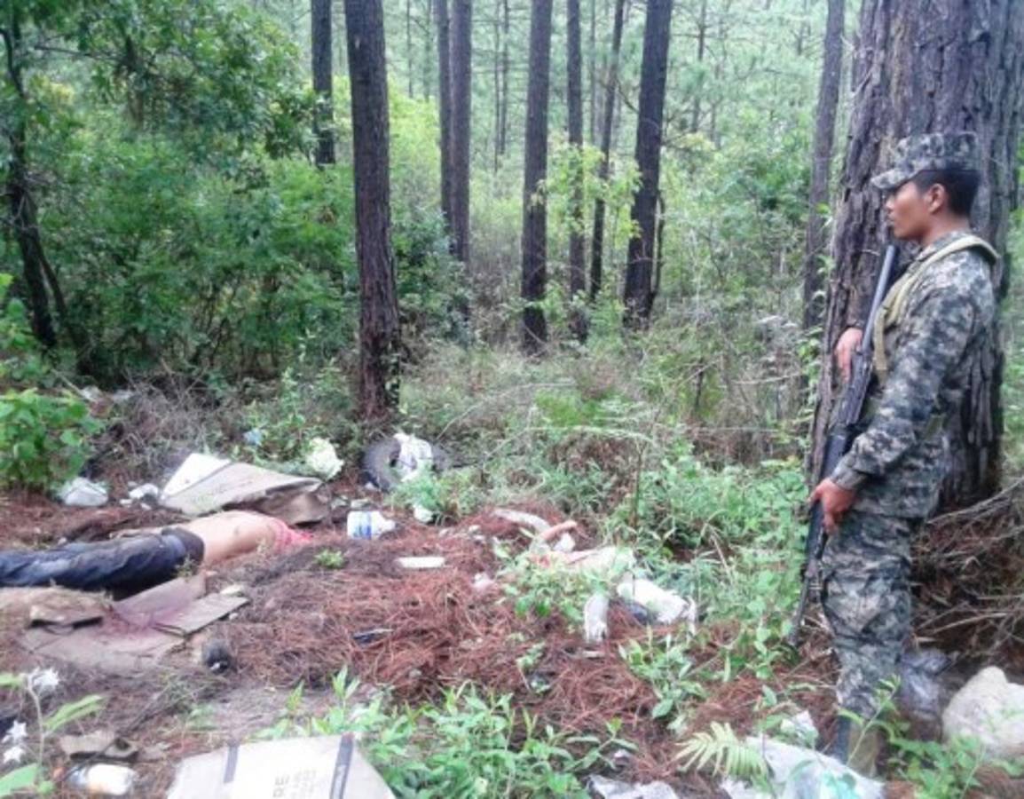 Muertos hallan a dos hombres raptados tras asalto a un furgón