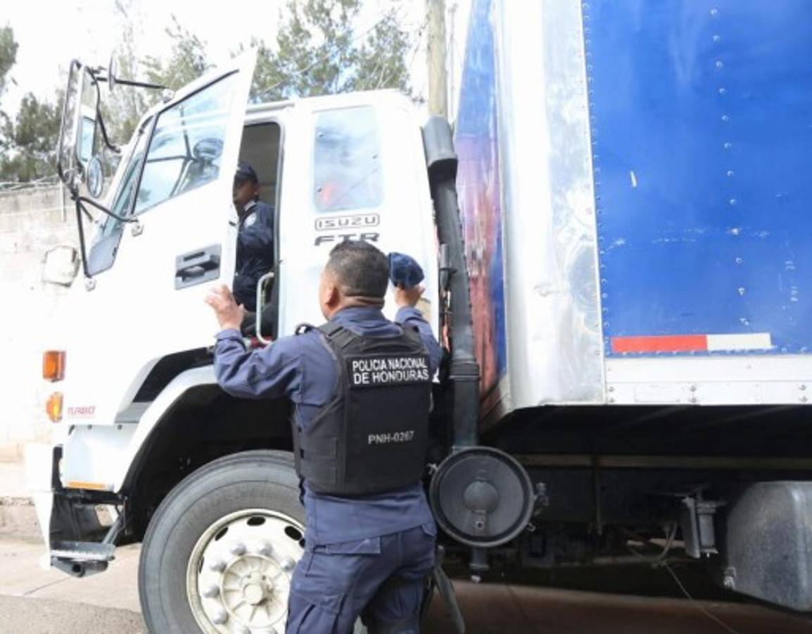 Decomisan medicamentos en varios vehículos en la capital de Honduras