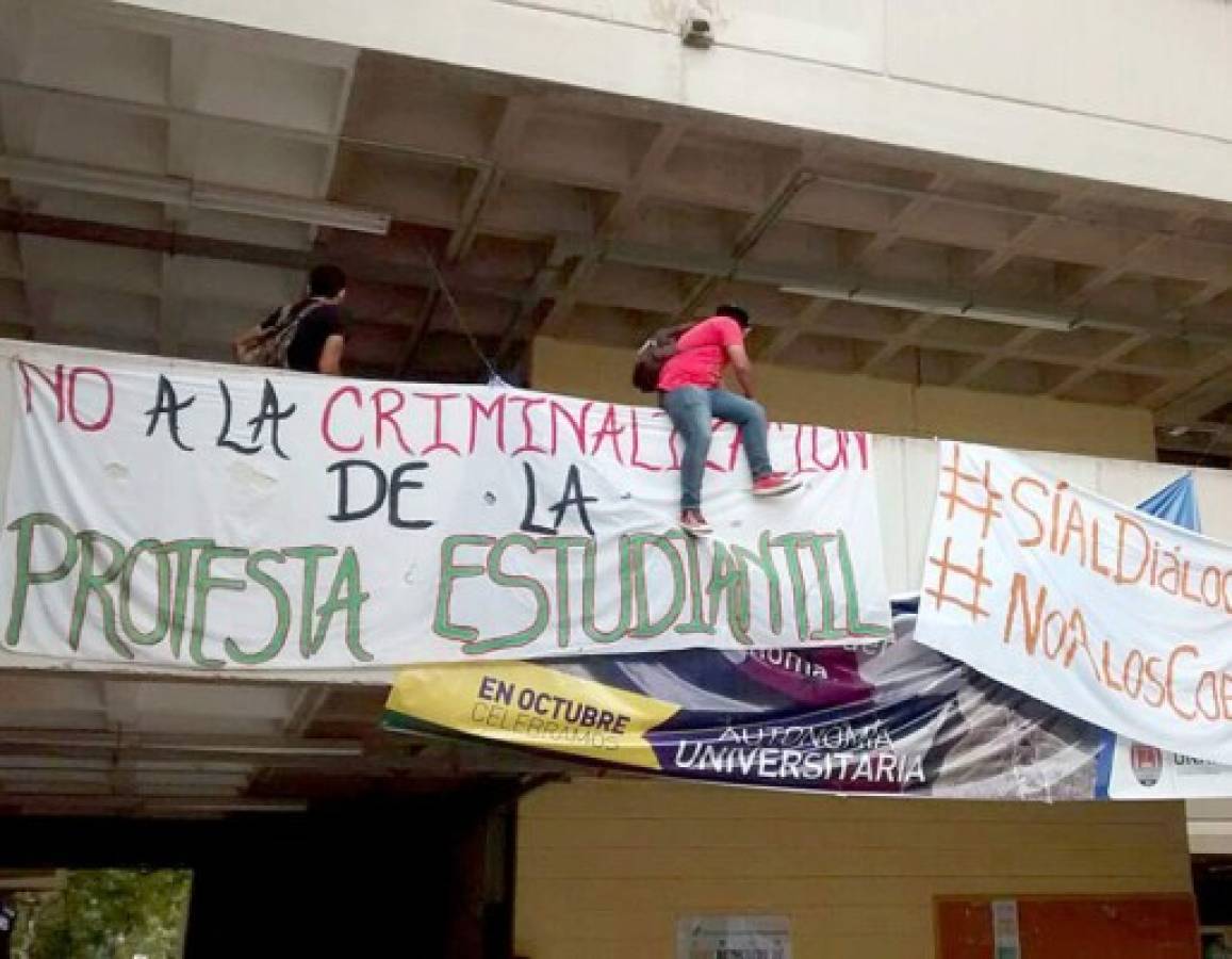Estudiantes se toman edificios de la Universidad Nacional de Honduras