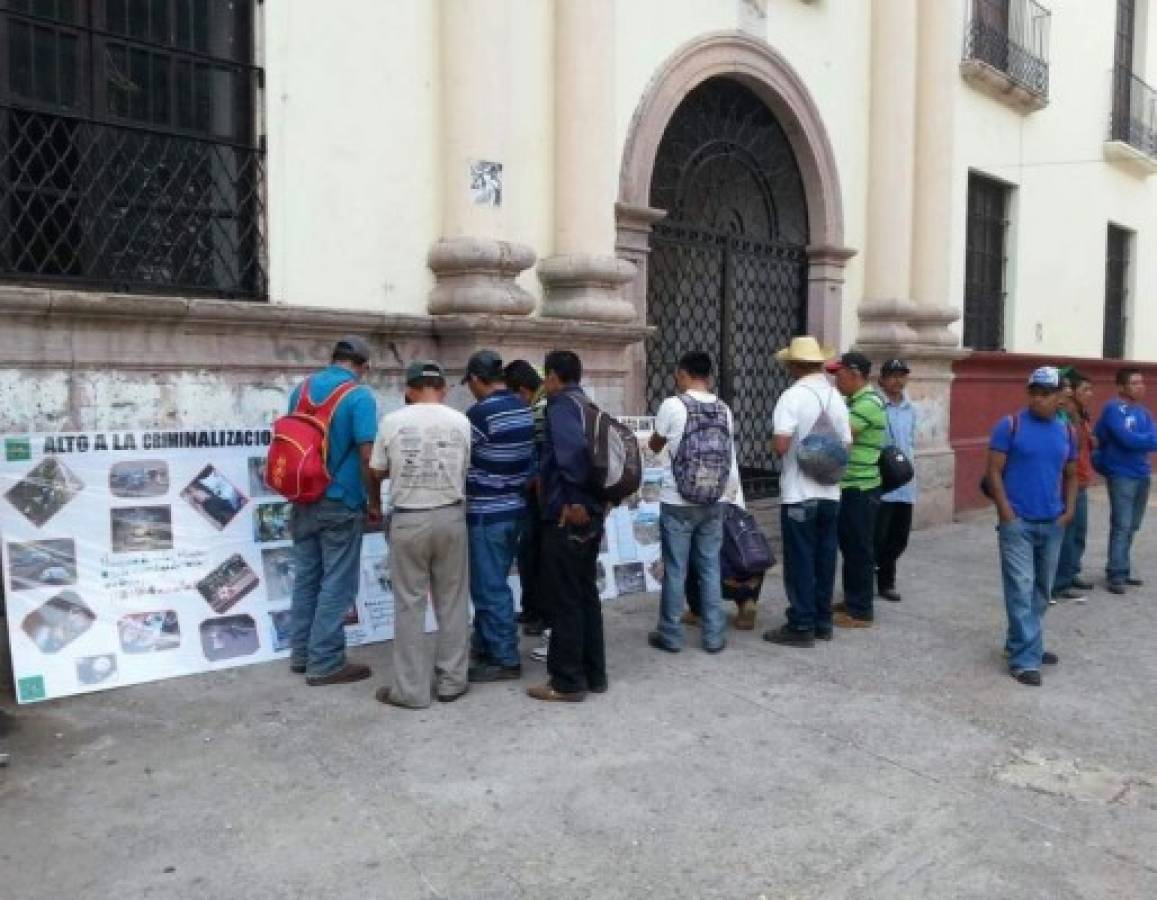Campesinos realizan plantón en Tegucigalpa