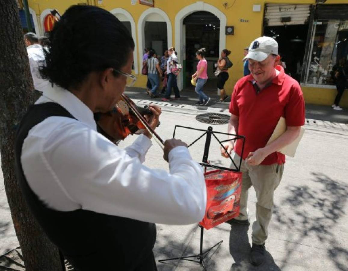 Musical ambiente en el centro de la capital de Honduras