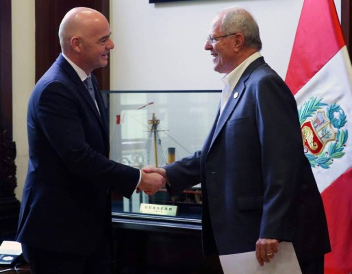 Infantino llega a Perú para encabezar Cumbre Ejecutiva de la FIFA