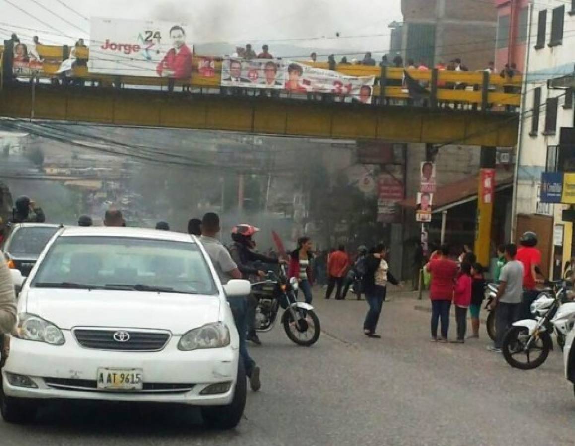 Simpatizantes de la Alianza crean caos y destrucción en varias zonas de Honduras     