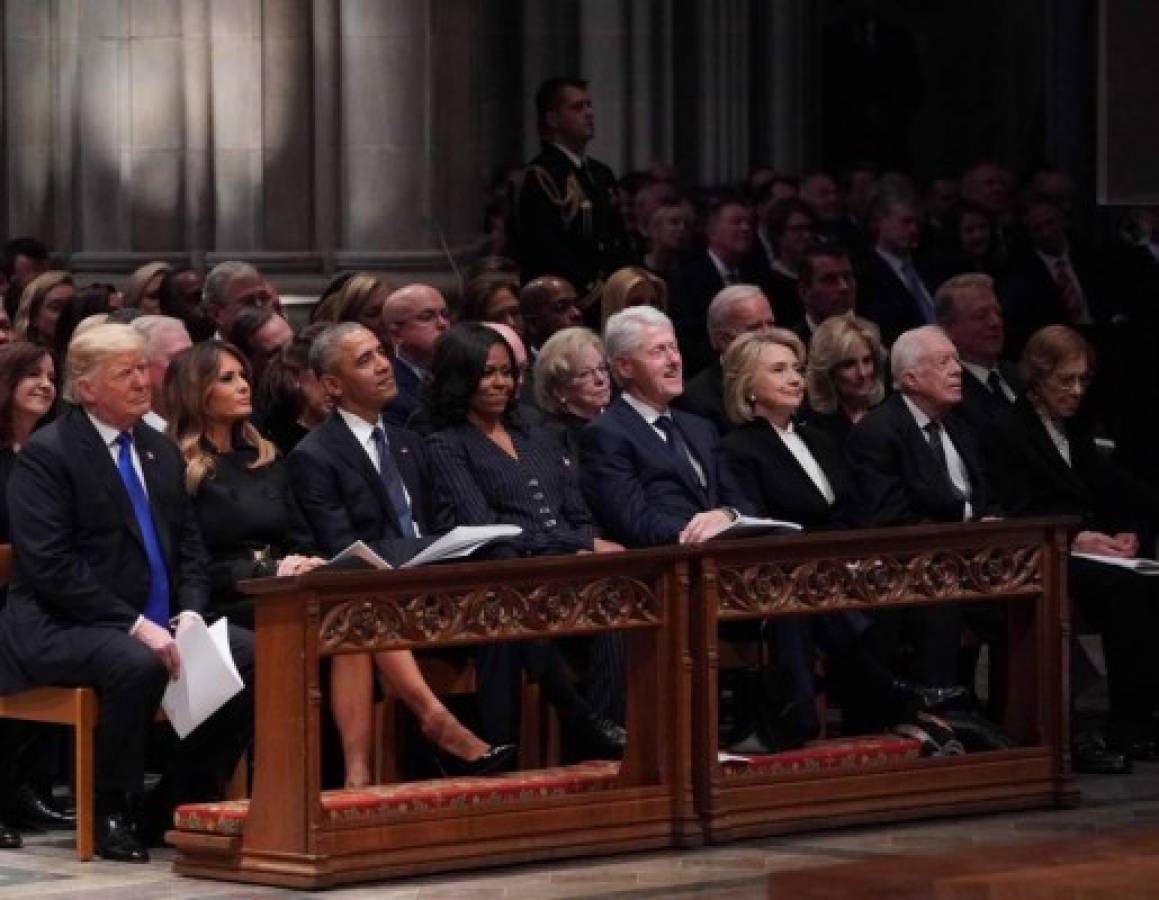Así estuvieron los líderes políticos en el funeral de George Bush.